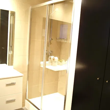 Places4stay Downtown 1bd *
